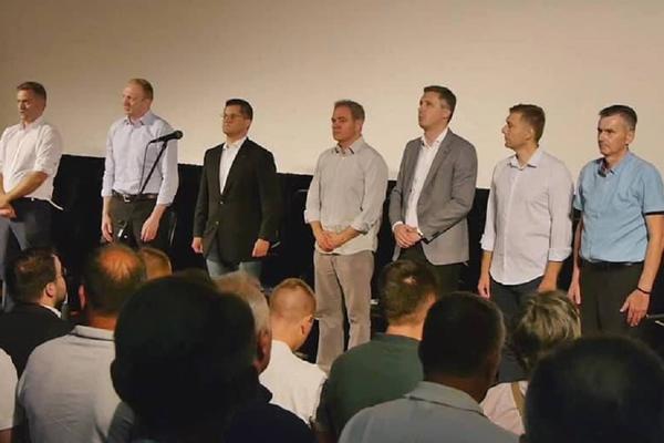 SLOBODA MEDIJA I KOSOVO SU NAJVEĆI MINUSI VLASTI U SRBIJI: Lideri Saveza za Srbiju jedinstveno nastupili u Kraljevu