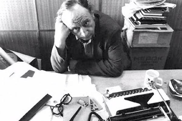 GODINAMA JE IMAO ISTI RITUAL PRED EMISIJU: Duško Radović je svima kupovao DORUČAK, a na posao je dolazio prevozom