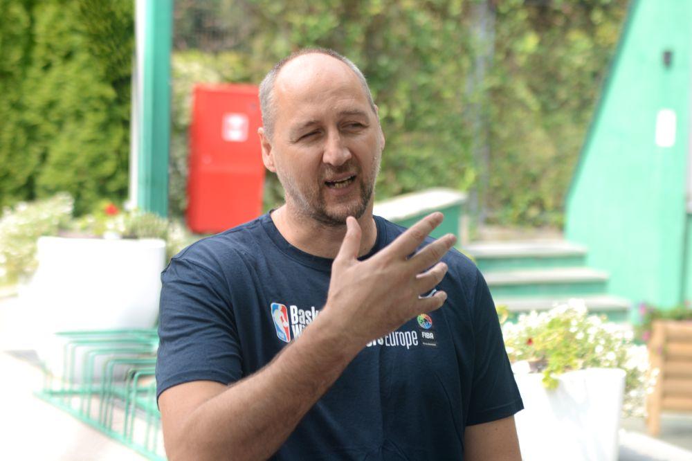 VELIKA SRAMOTA HRVATA I GRADA SPLITA! DINO RAĐA POBESNEO: Gadite mi se, jadnici neostvareni!