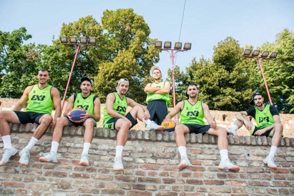 BRAVO ZA ZVEZDU! Crveno-beli ustupili terene na Kalemegdanu srpskim basketašima! (FOTO)