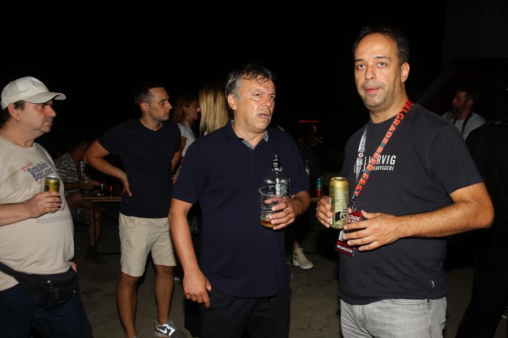 Doktor Nele Karajlić  