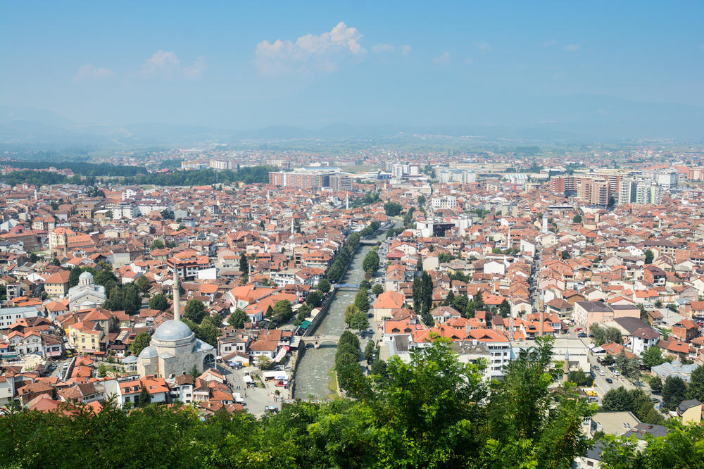 MALA MILICA JE IZ PRIZRENA, A DEDA JOJ JE ALBANAC! Ona čuva SVOJE KOSOVO, ovo je njena priča!