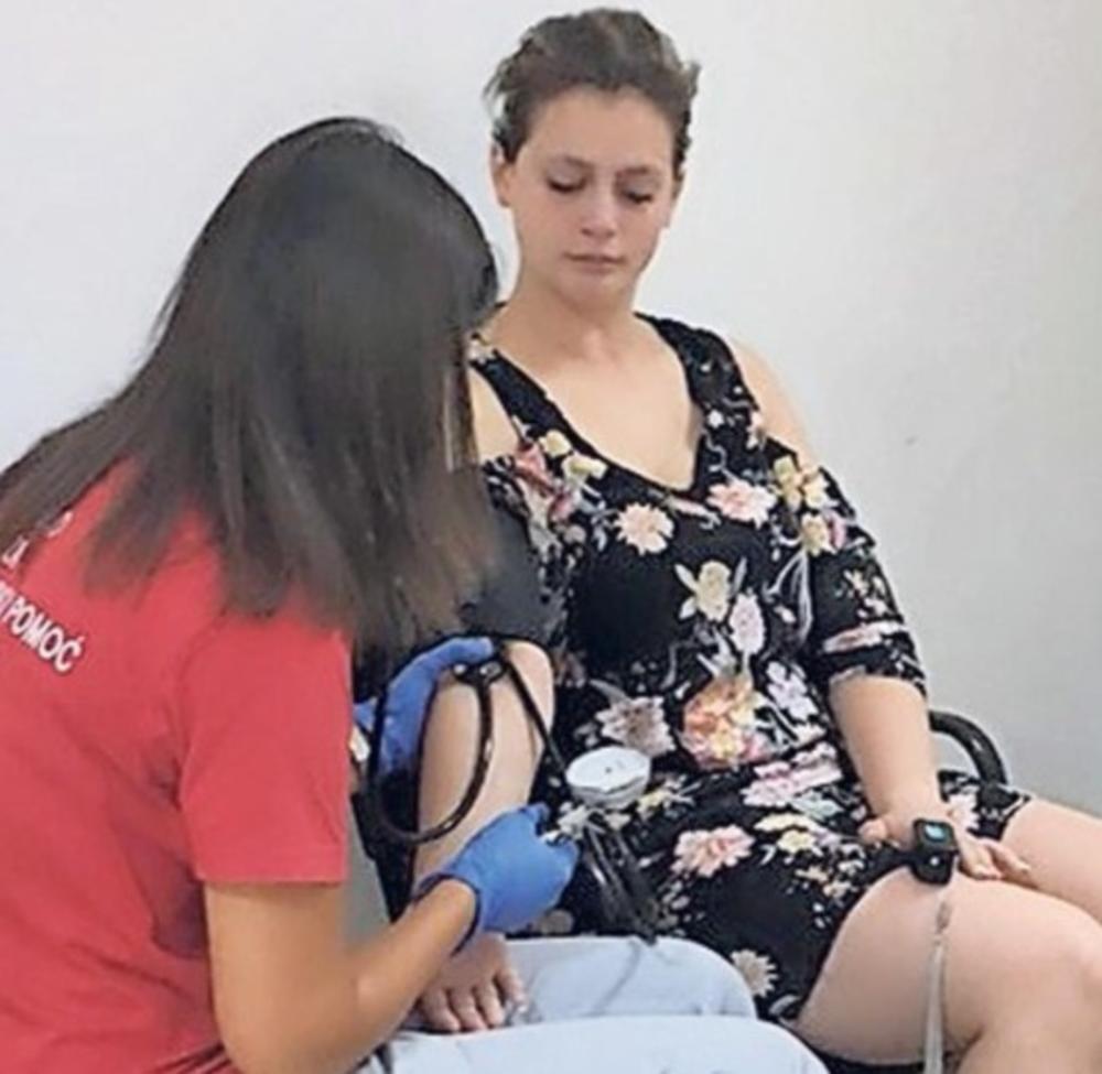 Sara tvrdi da ju je sudija napala 