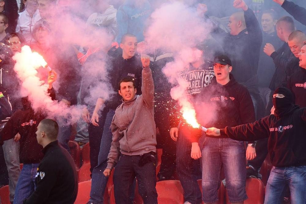 FIRMAŠI BOJKOTOJU PARTIZAN ZBOG GROBARSKIH FRAKCIJA: Navijači Vojvodine besni pred derbi u Novom Sadu!