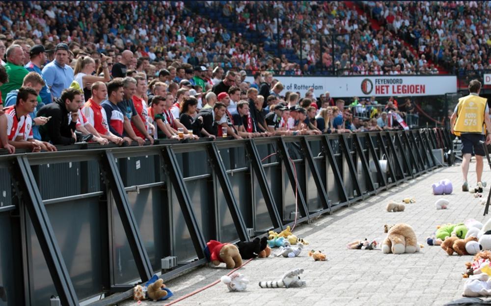 Poklon od navijača Ekselsiora  