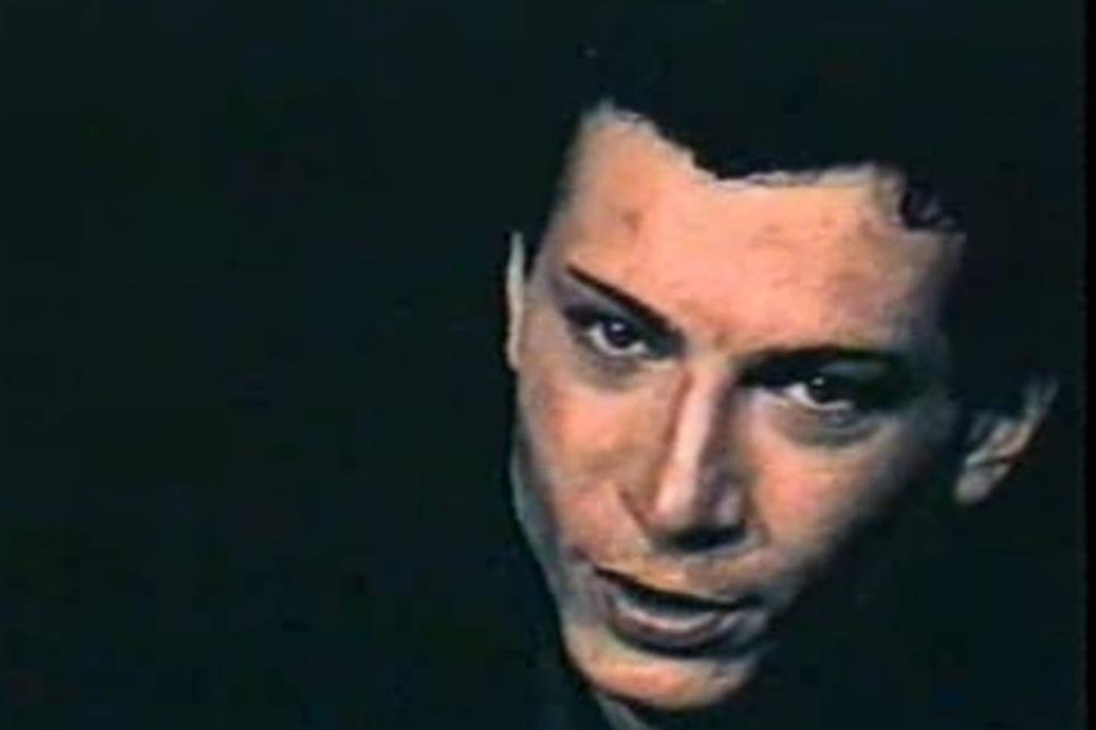 ZVALI SU GA DORIJAN GREJ, BIO JE NAJLEPŠI PEVAČ I NAJVEĆA LJUBAV BEBI DOL: Znate o kome je reč? Voleli su se ludo!