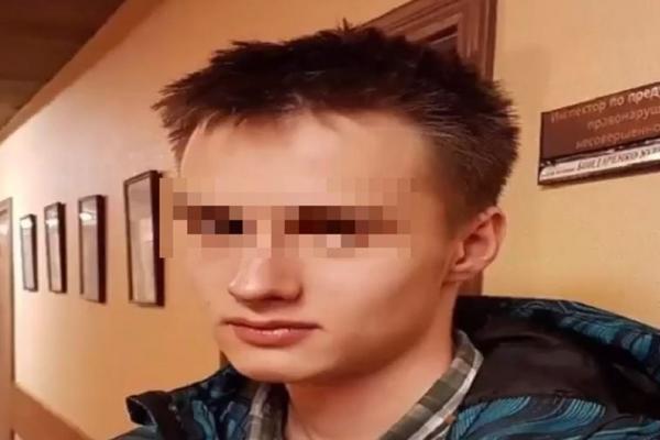 SIN NARODNOG POSLANIKA SE VEZAO LISICAMA ZA DEVOJKU ALEKSANDRU, PA SKOČIO S VRHA ZGRADE: Nezapamćena tragedija trese Rusiju!