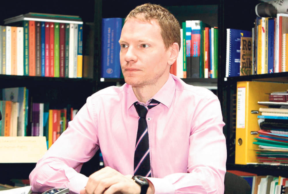 Direktor beogradskog Komiteta za ljudska prava Milan Antonijević   