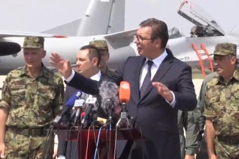 Vučić o zatvorenom vojnom kampu na Zlatiboru: AKO GA NE ORGANIZUJE DRŽAVA, ONDA JE TO PARAVOJSKA!