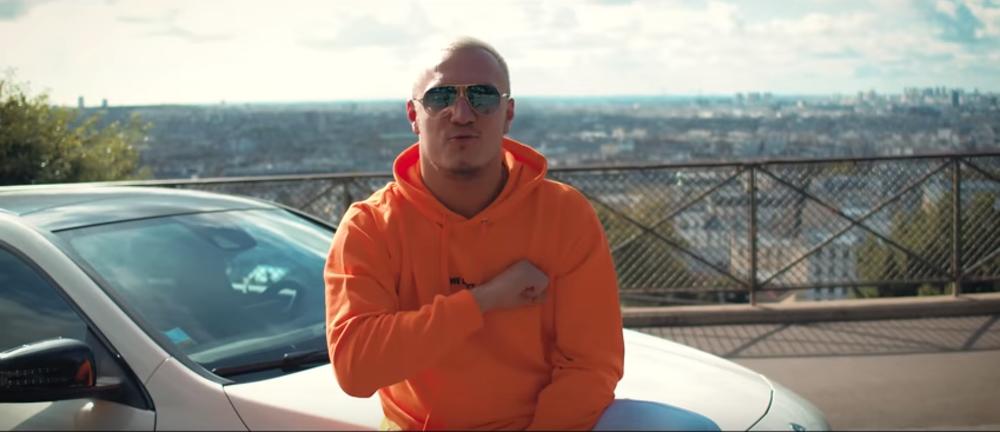 Nenad Marinković Gastoz, scena iz spota za pesmu 'Daj mi