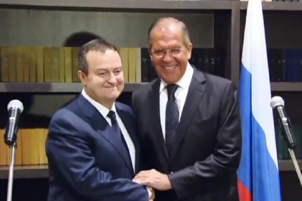 PA OVO JE TOTALNI HIT! Ovu pesmu je Lavrov naručivao muzici tokom večere sa Dačićem i Dodikom!