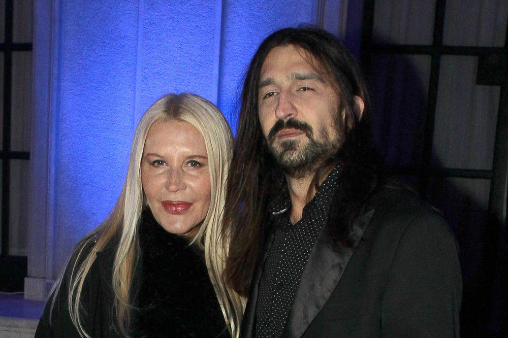 SVE PRŠTI OD BRENDOVA: Verici Rakočević i Veljku Kuzmančeviću se zbog jednog poteza SMEJE CEO INTERNET! (FOTO)