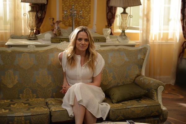 IMENA DECE POZNATIH POTPUNO GUBE SMISAO! Ovo zaista nije normalno: Ćerka naše glumice ima 3 imena i 2 prezimena!