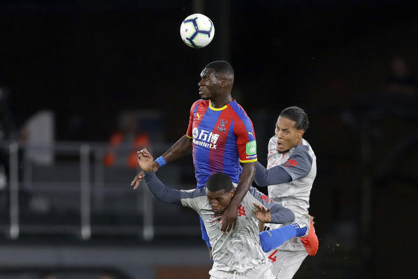 ETO ZAŠTO JE NAJSKUPLJI ŠTOPER NA SVETU! Od učinka Virdžila van Dajka protiv Kristal Palasa ledi se krv u žilama! (FOTO) (VIDEO)