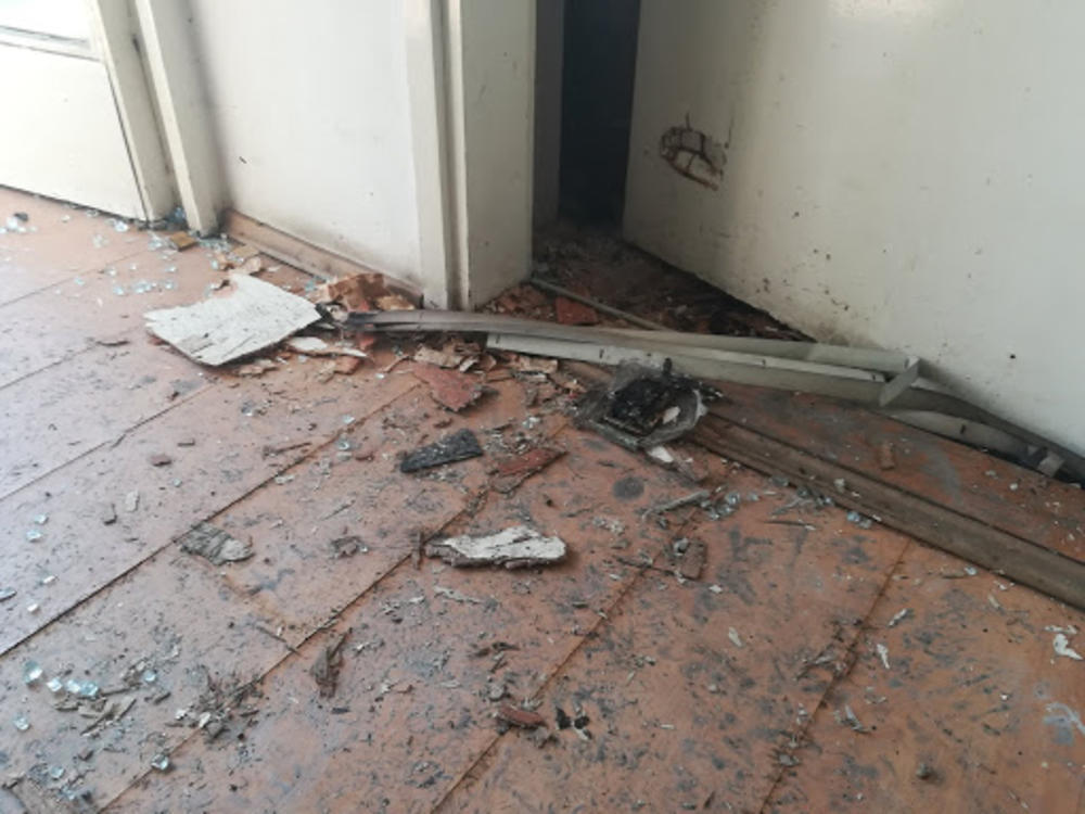 Demolirana kancelarija  