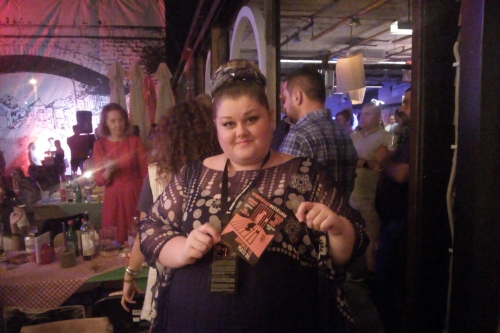 BOJANA STAMENOV: Plava RIBA, kljukana DINASTIJA ili svastikin BUT su ŠIFRE uz koje se rado šalimo po kući! (FOTO)