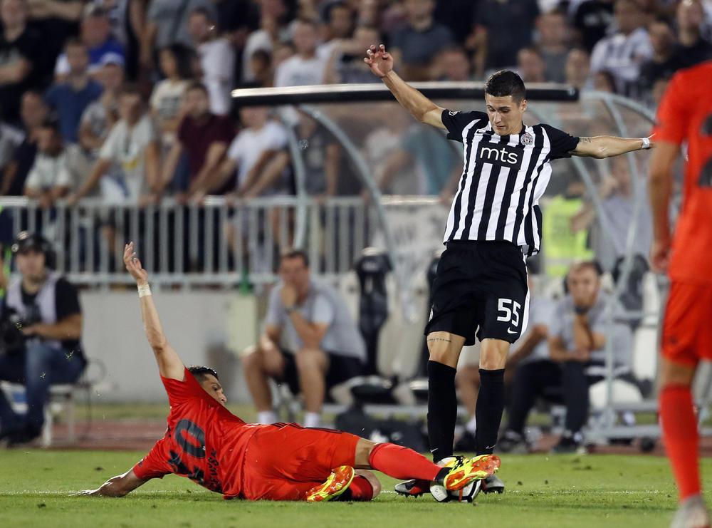 Danilo Pantić u duelu sa Bešiktašom  