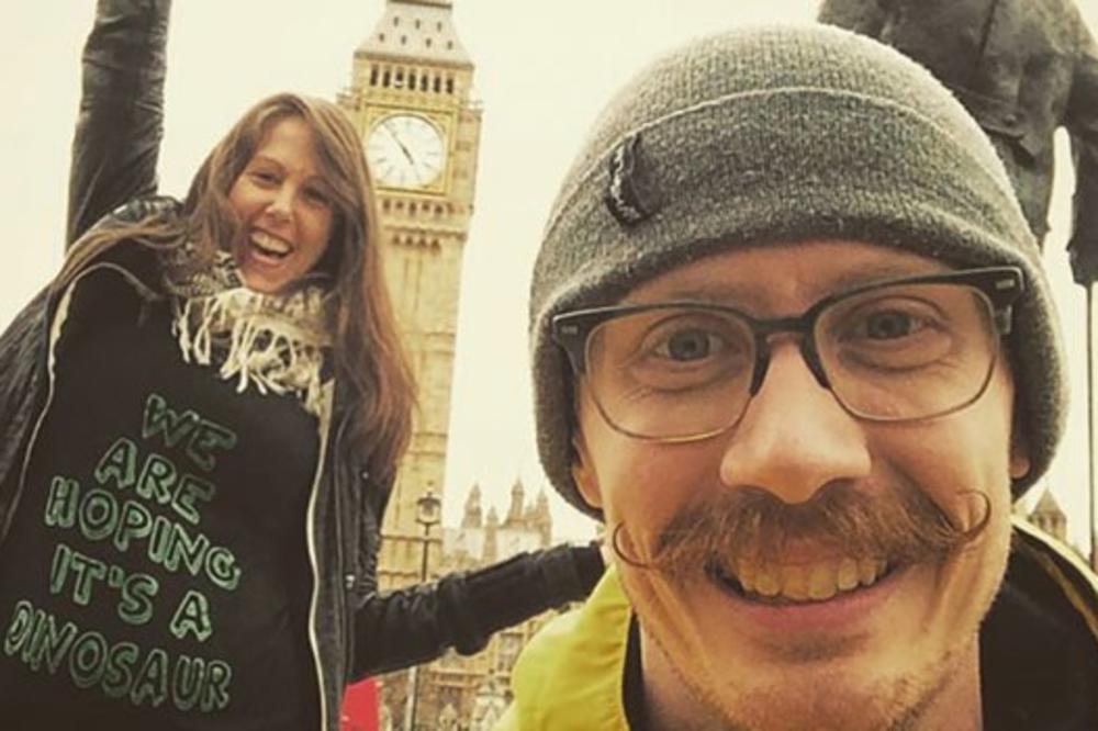 U VRTIĆU SU IM REKLI DA ĆERKU MORAJU DA OBLAČE ŽENSKASTIJE: Brutalan odgovor roditelja zakucao je VASPITAČE! (FOTO)