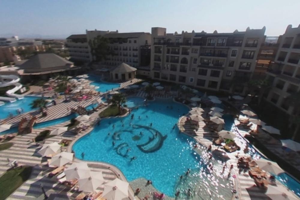 U RAZMAKU OD NEKOLIKO SATI MAJKA I OTAC JOJ UMRLI NA RUKAMA: Masovno trovanje u hotelu s pet zvezdica u Hurgadi,  40 ljudi u teškom stanju!