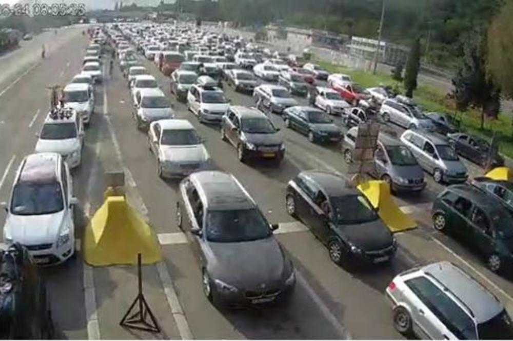GUŽVE NA GRANICAMA, OPREZ! Duge kolone na prelazima, na Horgošu i Kelebiji čeka se po 2 SATA