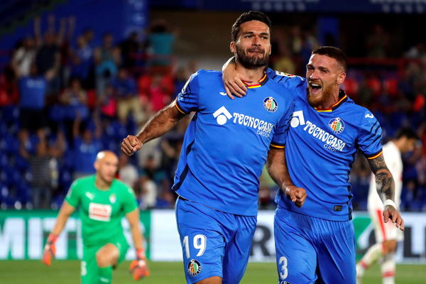 Maksimoviću pripao srpski sudar u Primeri, Dmitrović izvukao deblji kraj! (VIDEO)