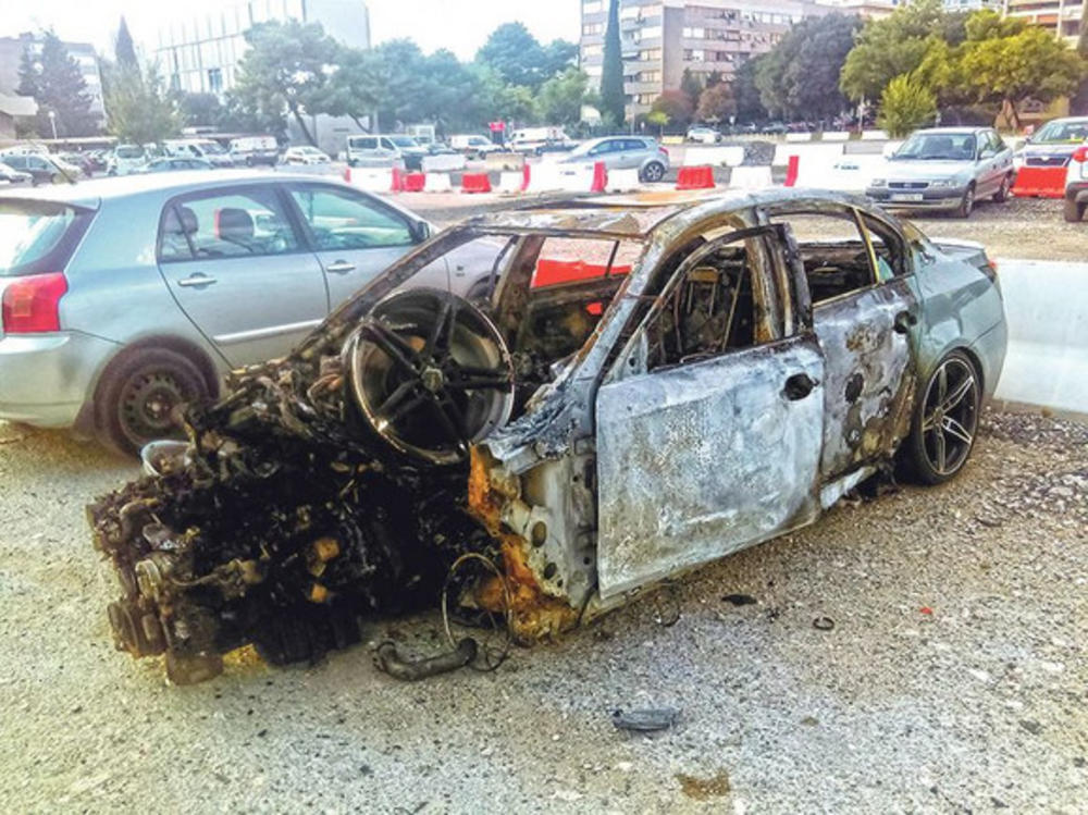 Zapaljeni auto Anta Prnjaka  
