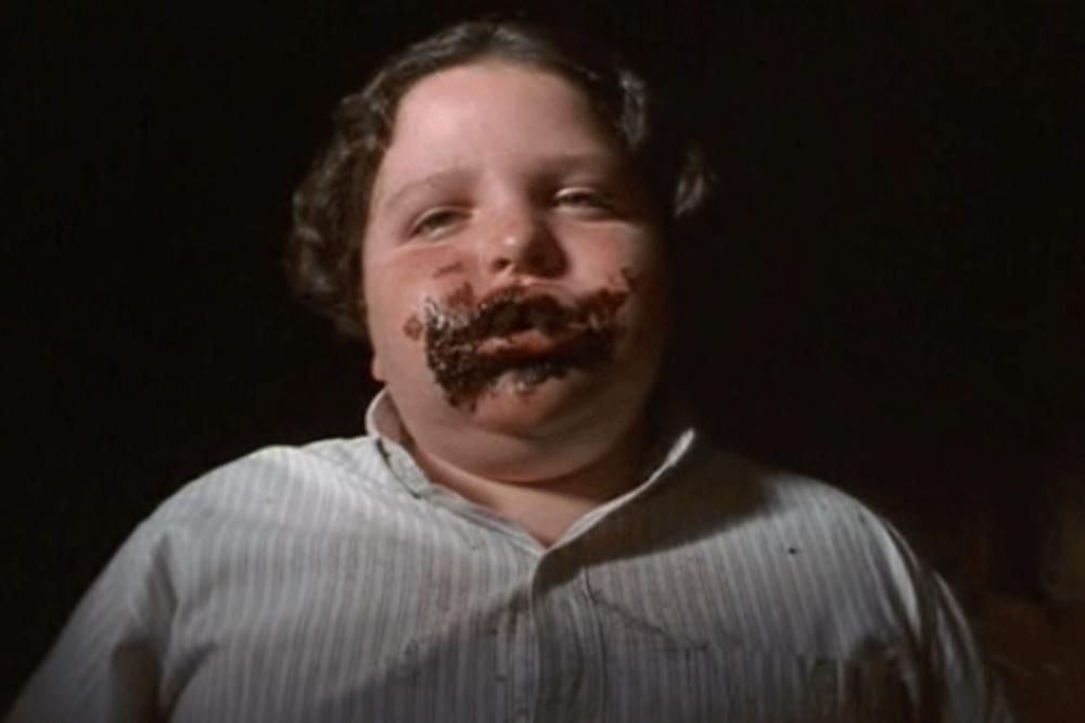 NEKE EMOCIJE UBIJAJU APETIT, A DRUGE NAS TERAJU DA JEDEMO KAO SUMANUTI! Da li više jedemo kada smo pod stresom ili kad smo tužni? (GIF)