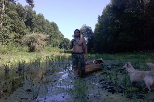 JOVAN IZ KAĆA JE NAPUSTIO GRAĐEVINSKU FIRMU I OTIŠAO DA ŽIVI USRED ŠUME: Tvrdi da nije bio bolestan 5 GODINA (FOTO)