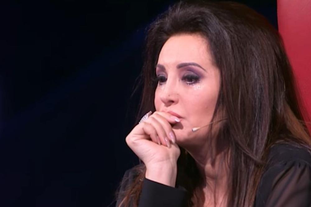 BUDILA SAM SE U STRAHU VRIŠTEĆI: Dragana Mirković živi u RASKOŠU o kakvom mnogi sanjaju, a niko ne zna kakvo je BOLNO DETINJSTVO imala!