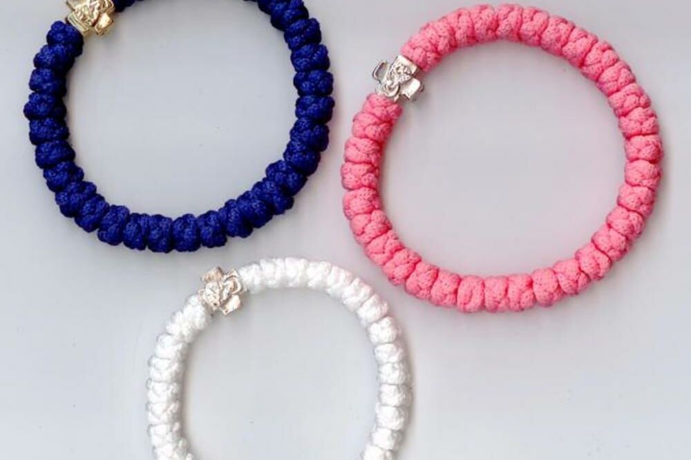 SVAKI VERNIK TREBA OVO DA ZNA: Ovo se radi sa brojanicom kada pukne, MNOGI PRAVE GREŠKU