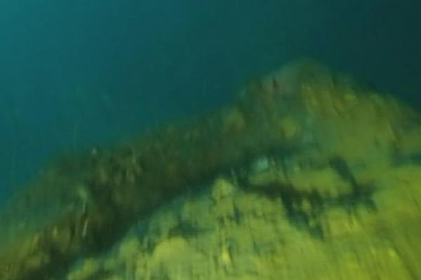 OLUPINA BRODA na samo 200 km od granice sa Srbijom skriva BLAGO VREDNO MILIONE? Pronađen je sef!