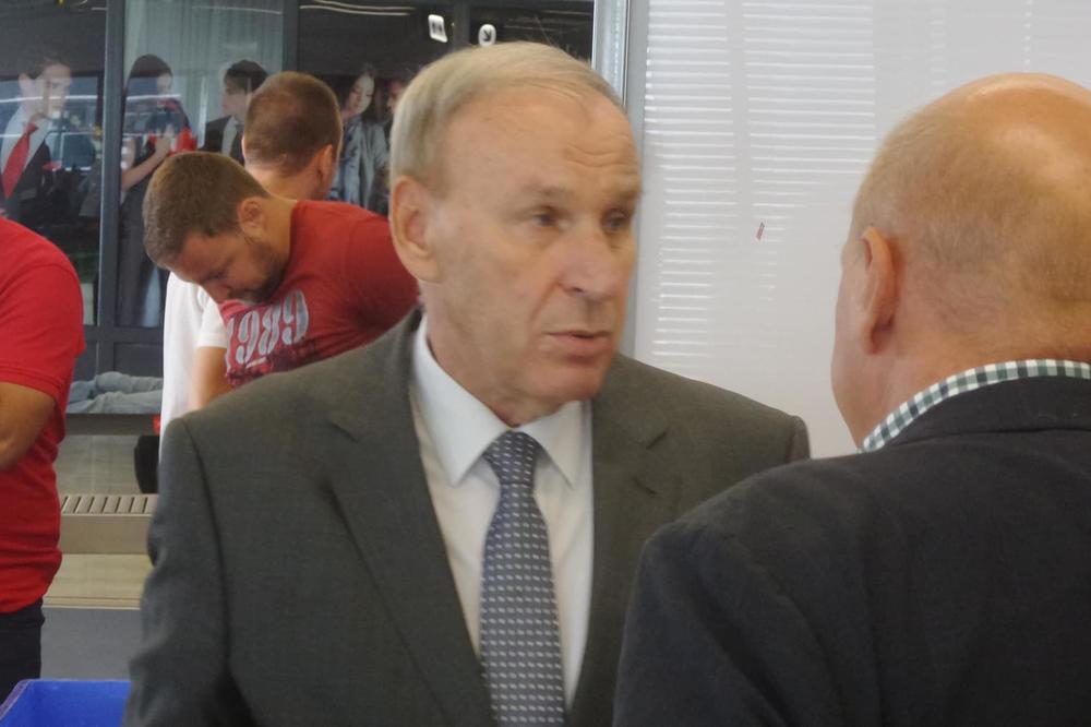 Gde je Dragan Džajić na sahrani Šekularca?