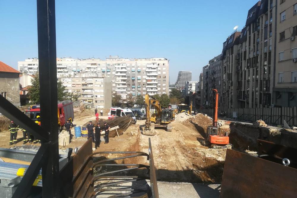 VATROGASCI OTKOPAVAJU ZATRPANOG RADNIKA NA GRADILIŠTU U CENTRU BEOGRADA: Strahuje se da je jedna osoba POGINULA! (VIDEO)