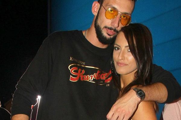 DA LI STE ZABORAVILI ANDRIJANU IZ PRVE ZADRUGE? Upražnjavala INTIMNE ODNOSE sa tipom sa SLIKE, a sad je OVAKVA