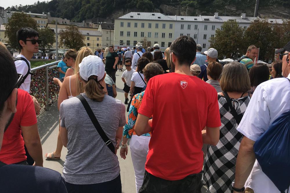 Salcburg, Salcburg, zvezdaški je grad! Crveno-beli navijači okupirali Austriju, zakazan je i brutalan korteo