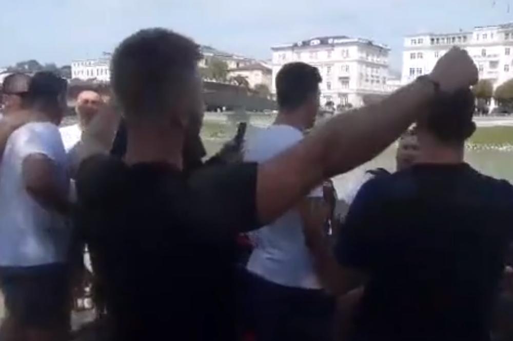 Delije opičile po harmonici ispred Mocartove kuće! Salcburgom je odjekivala najlepša crveno-bela pesma