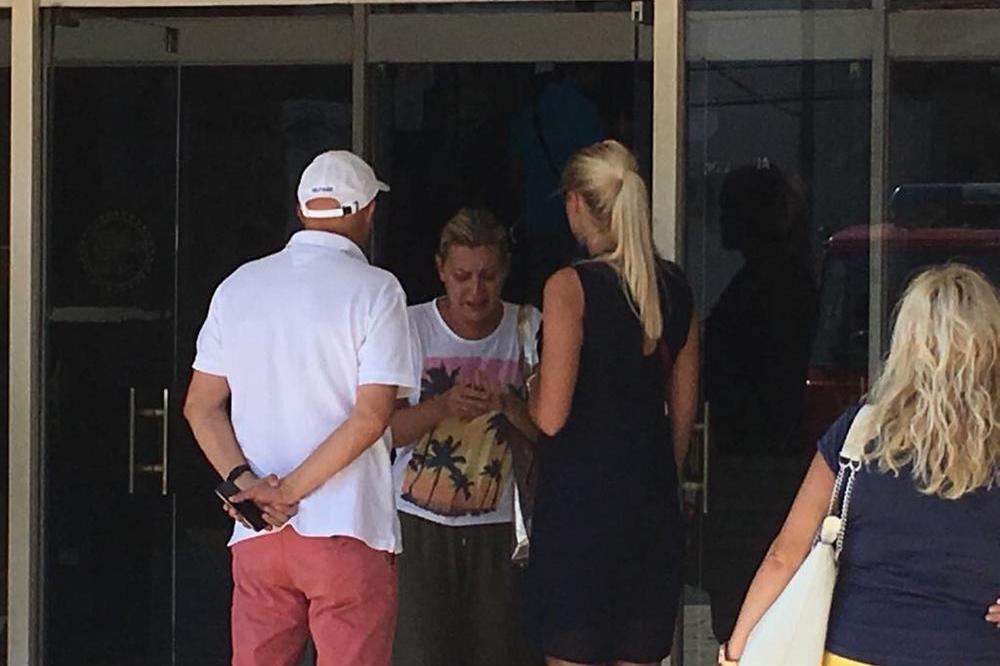 SAHRANJEN RADNIK KOJI JE STRADAO U NARODNOJ BIBLIOTECI! PORODICA OČAJNA: Ne znamo kako ćemo bez njega, kako će deca... Vodićemo svoju istragu o Darkovoj SMRTI!