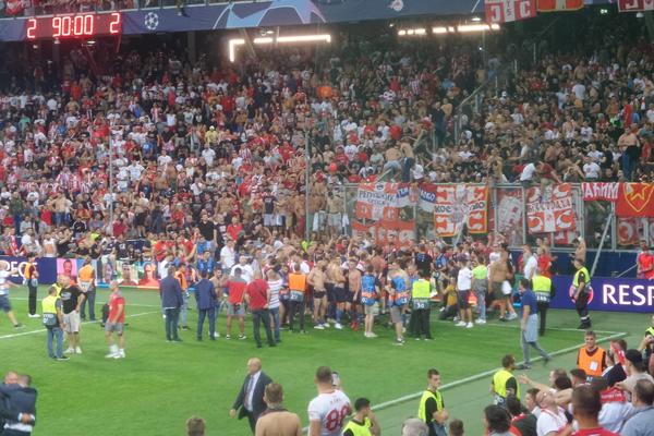 UEFA pronašla četiri prekršaja: Poznato je kakva kazna očekuje Zvezdu posle meča sa Salcburgom