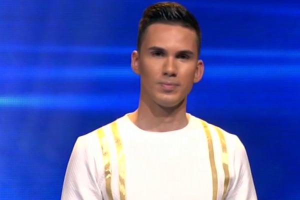 DA LI GA SE SEĆATE? Bio najjači frajer na estradi, a sad pliva u parama! Ali ne od mikrofona