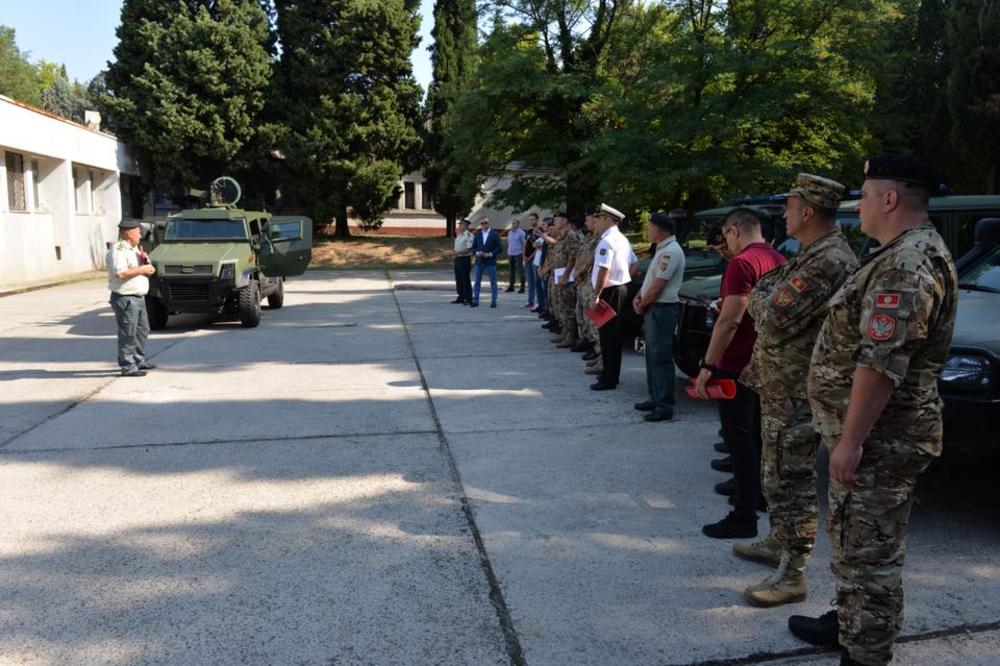 ZEMLJA SE TRESE PRED CRNOGORSKIM MAŠANOM: Đetići proizveli strašno naoružanje (FOTO)