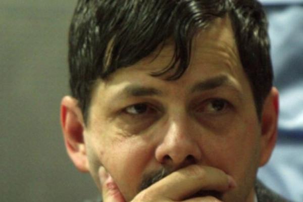 ČAČKA RANU RODITELJIMA ČIJE JE ĆERKE SILOVAO I UBIO: Monstruozni serijski ubica uputio PISMO porodicama žrtava!