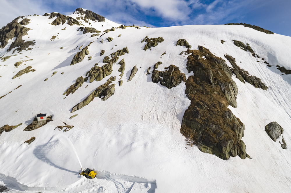 NA VRHU EVROPE PRONAŠLI SMRZNUTO TELO: Posle tri decenije rešena je misterija nestale sovjetske planinarke! (VIDEO)