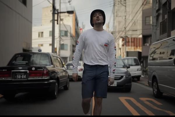 ALKOHOL I SKUPE BRENDOVE ZAMENIO ČISTOM HEMIJOM: Šta smo novo naučili iz pesme Milana Stankovića?!