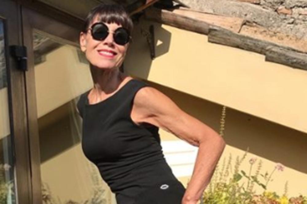 OVA ŽENA IMA 70 GODINA I IZGLEDA FANTASTIČNO: Niko joj nije verovao da je ovo godište, pa je otkrila RECEPT ZA MLADOLIKOST!
