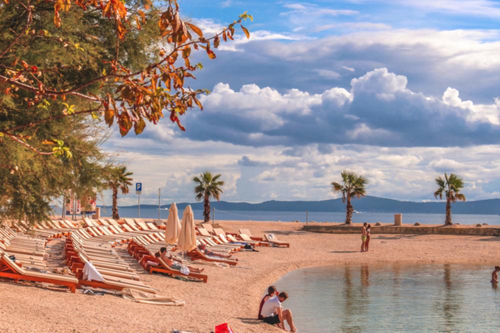 LOPOVI NA PLAŽAMA OPERIŠU KAO POMAHNITALI: Poslušajte savet ovog POLICAJCA i izbegnite nesreću