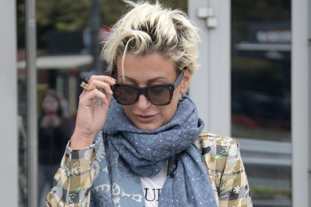 Džip koji je eksplodirao kod Autokomande, poslednjih mesec dana vozili DUŠICA JAKOVLJEVIĆ i njen DEČKO