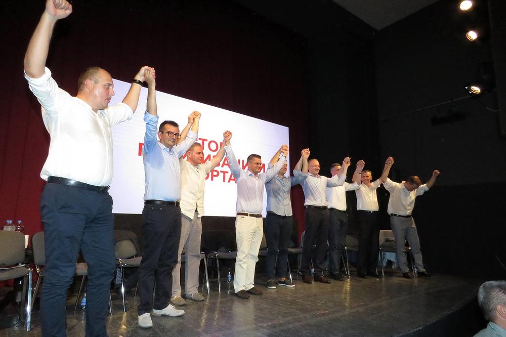 DANAS SE OSNIVA SAVEZ ZA SRBIJU: Poručuju da je danas veliki dan za OPOZICIONE BIRAČE!