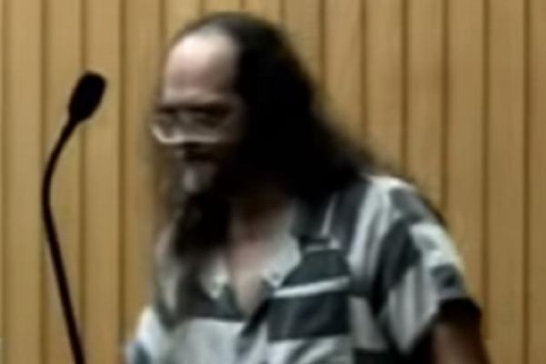 SILOVAO I UBIO DEVOJČICU (7), PA SE POKAJAO: Ovo su poslednje reči OSUĐENIKA NA SMRT, imao je samo jednu poruku pred pogubljenje! (FOTO) (VIDEO)