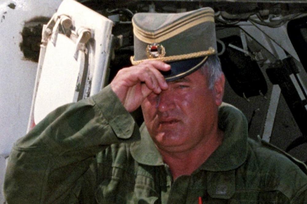 RATKO MLADIĆ JE U BEGU! Kakva BLAMČINA Fejsbuka, ceo svet ne veruje!