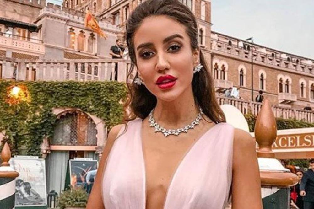 OVA SRPKINJA ŽIVI SAN SVAKE DEVOJKE: Svoju tugu leči BRENDIRANIM torbama i krpicama, a druži se sa svetskom elitom! (FOTO)